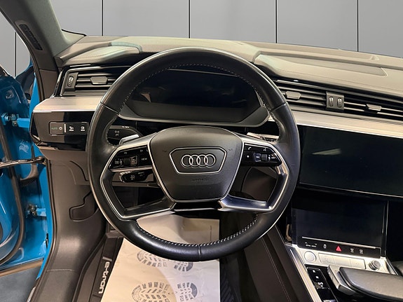 Audi e-tron 16 of 30
