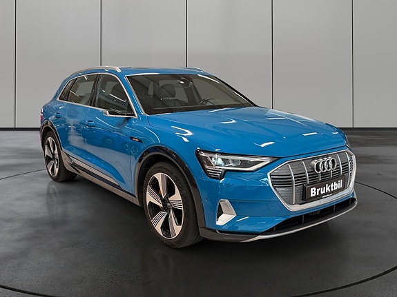 Audi e-tron 7 of 30