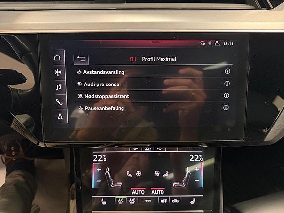 Audi e-tron 22 of 30