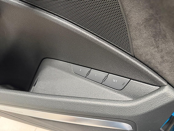 Audi e-tron 13 of 30