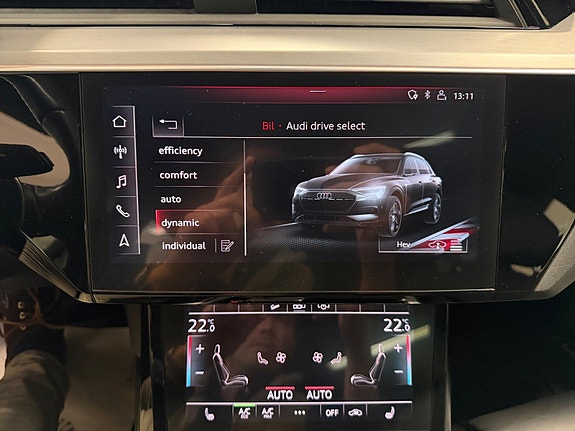 Audi e-tron 21 of 30