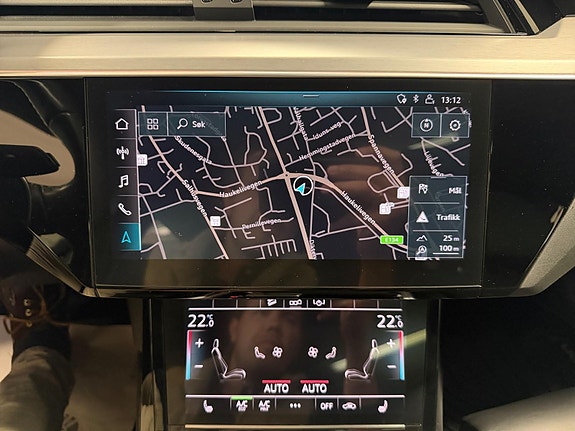 Audi e-tron 24 of 30