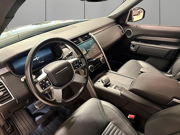 Land Rover Discovery 16 of 30