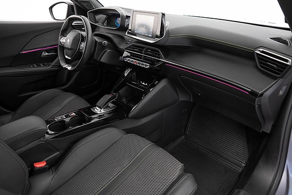 Peugeot e-2008 9 of 29