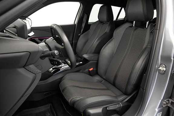 Peugeot e-2008 8 of 29