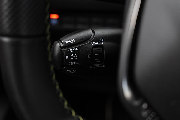 Peugeot e-2008 20 of 29