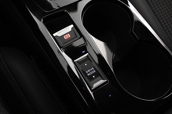 Peugeot e-2008 17 of 29
