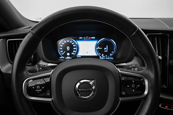 Volvo XC60 15 of 30