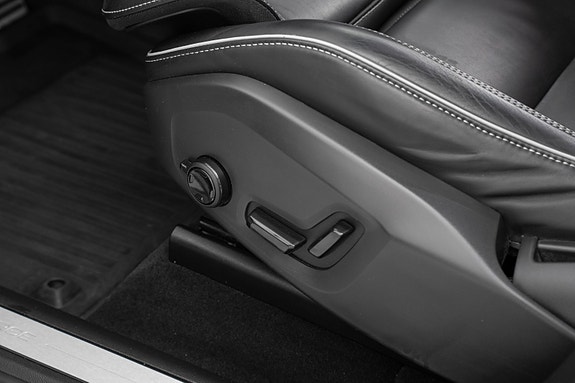 Volvo XC60 9 of 30