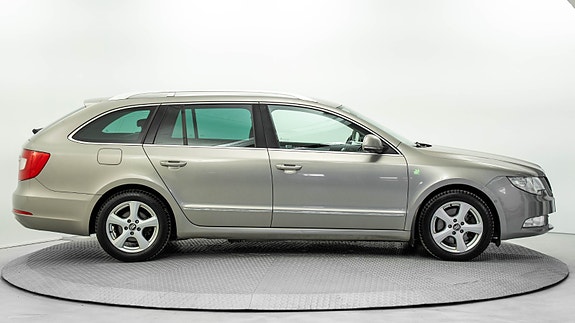 Skoda Superb 4 of 22