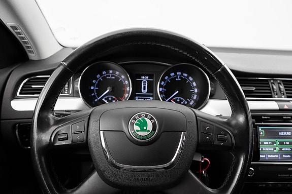 Skoda Superb 12 of 22