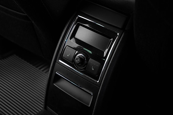 Skoda Superb 17 of 22