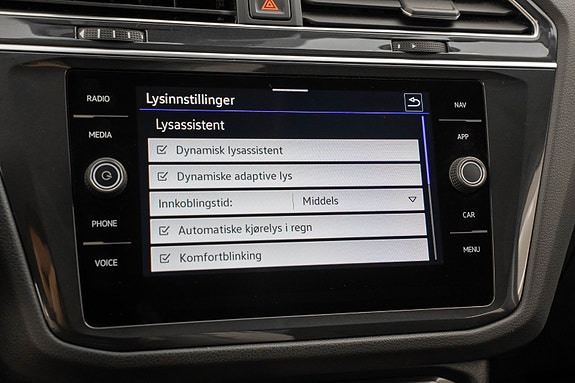 Volkswagen Tiguan 26 of 30