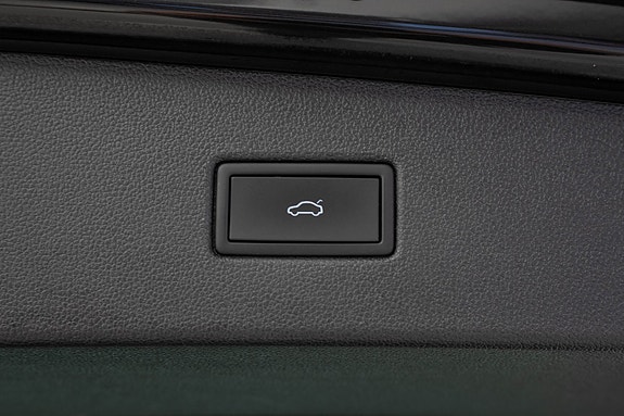 Volkswagen Tiguan 30 of 30