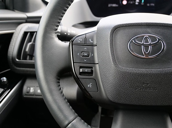 Toyota bZ4X 13 of 19