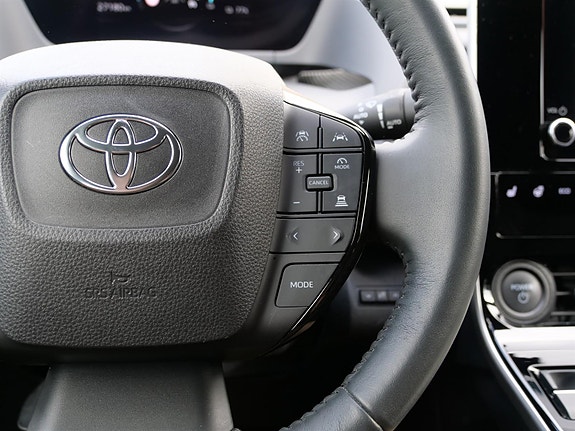 Toyota bZ4X 14 of 19
