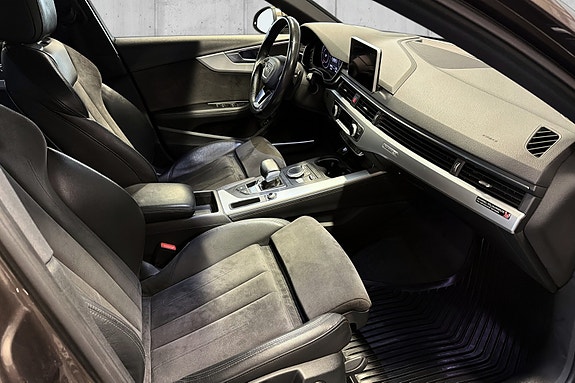 Audi A4 allroad 14 of 26