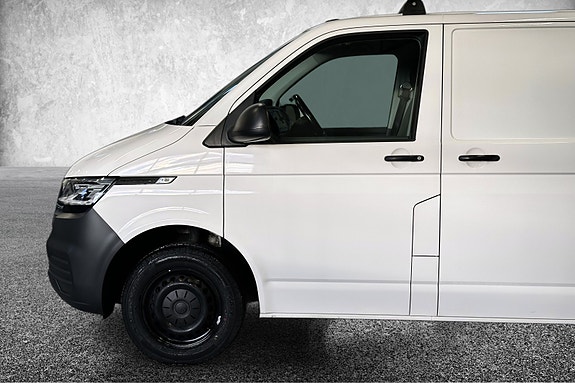 Volkswagen Transporter 7 of 30