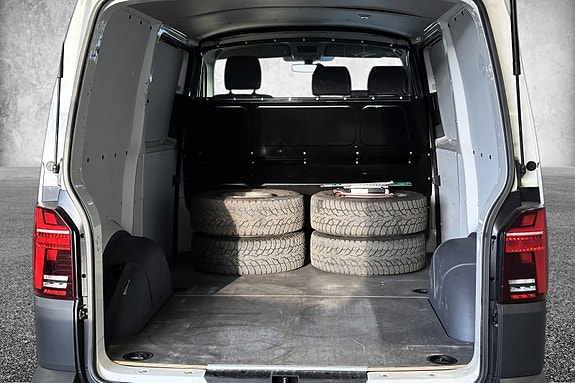 Volkswagen Transporter 21 of 30