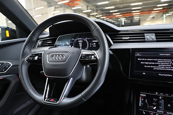 Audi e-tron 17 of 30