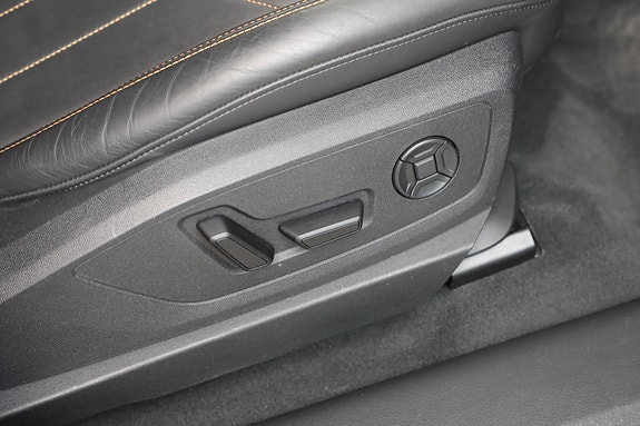 Audi e-tron 24 of 30