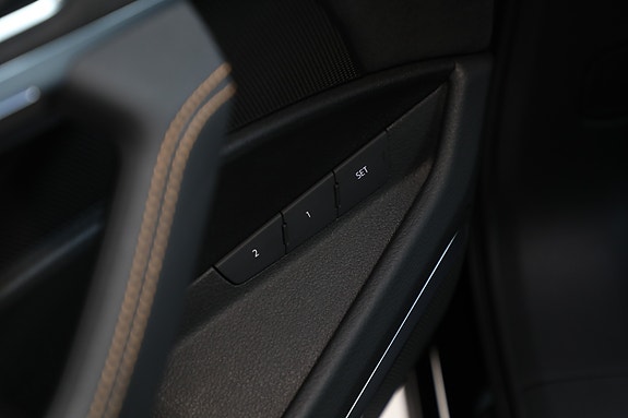 Audi e-tron 29 of 30