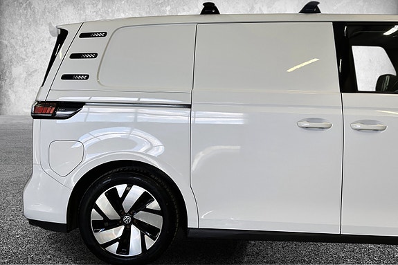 Volkswagen ID. Buzz 11 of 30