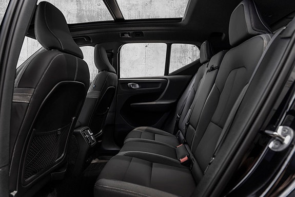 Volvo XC40 15 of 30