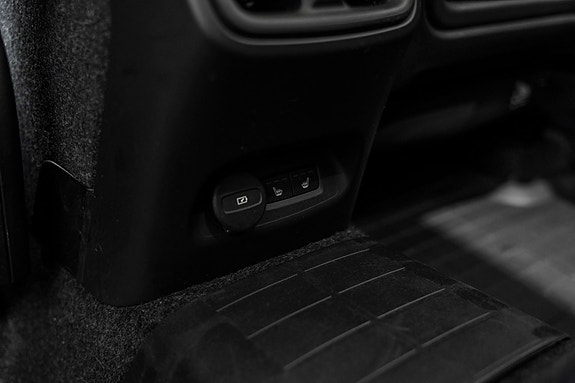 Volvo XC40 16 of 30