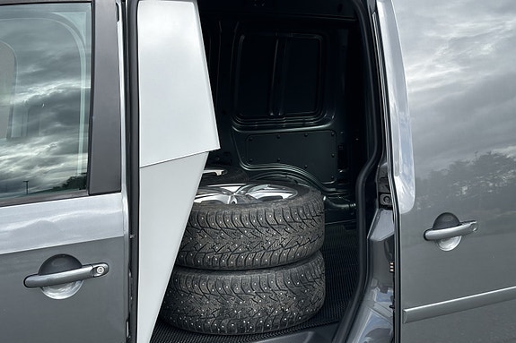 Volkswagen Caddy 19 of 30