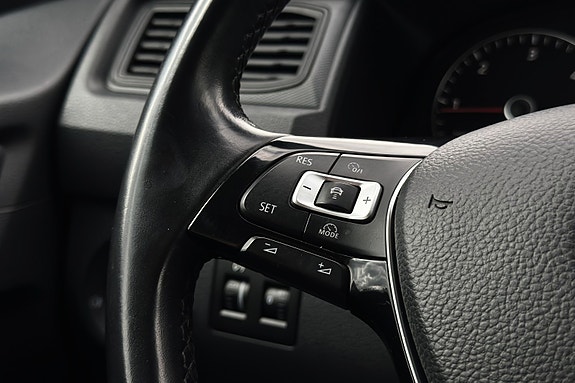 Volkswagen Caddy 25 of 30
