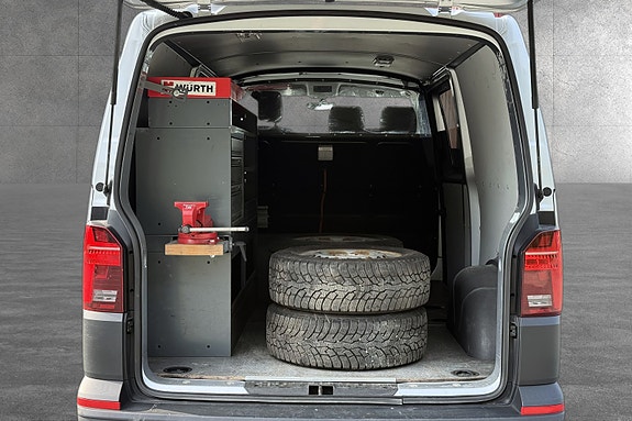 Volkswagen Transporter 25 of 30