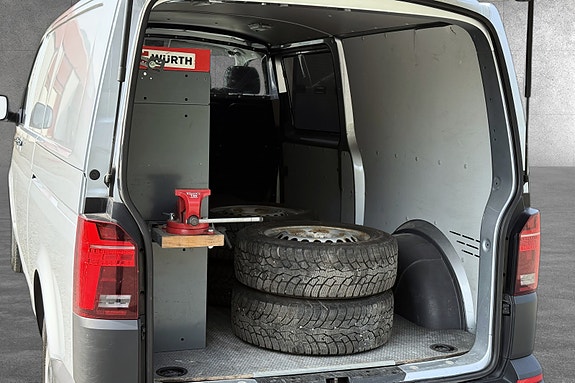 Volkswagen Transporter 24 of 30