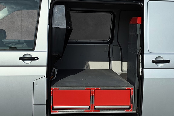 Volkswagen Transporter 21 of 30
