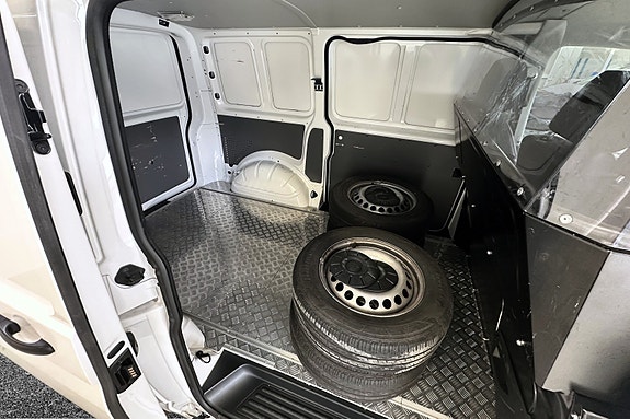 Volkswagen Transporter 7 of 30