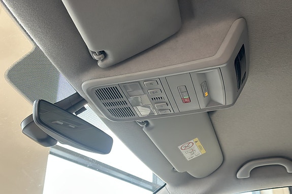Volkswagen Transporter 28 of 30