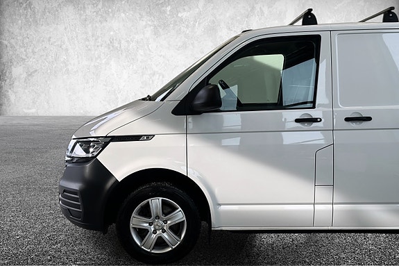 Volkswagen Transporter 13 of 30