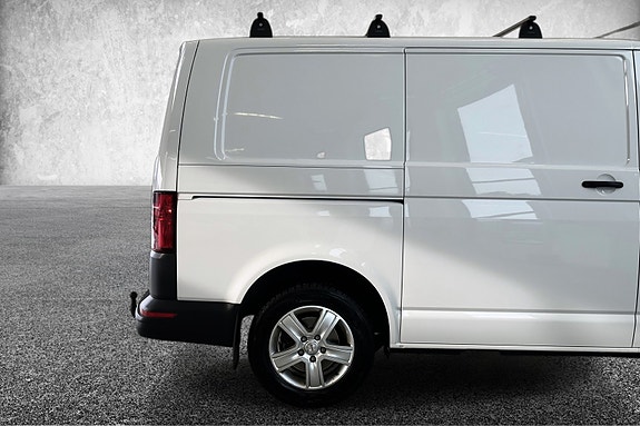 Volkswagen Transporter 4 of 30
