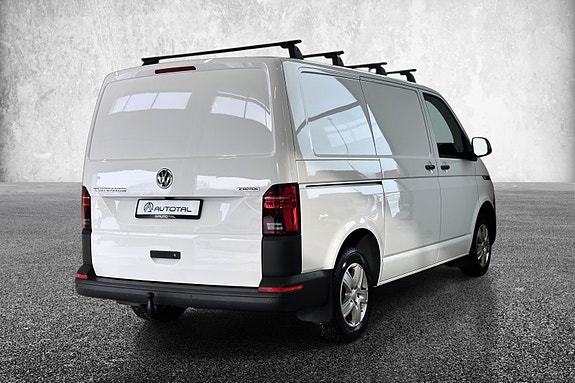 Volkswagen Transporter 10 of 30