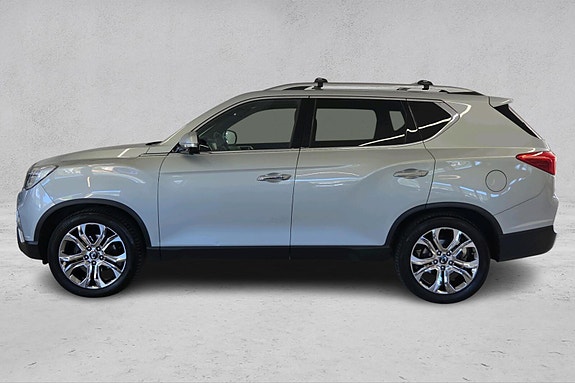 SsangYong Rexton 3 of 30