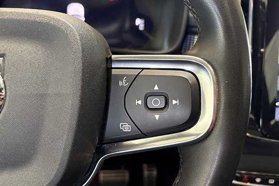 Volvo XC40 22 of 24
