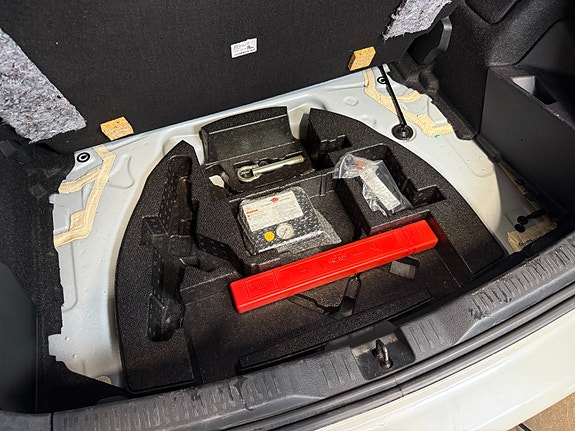 Toyota Auris 26 of 30
