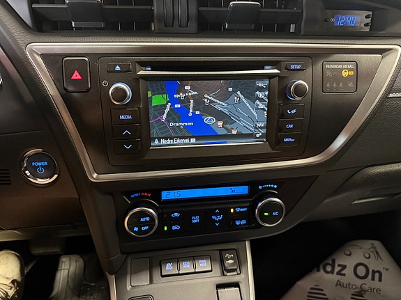 Toyota Auris 21 of 30