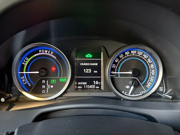 Toyota Auris 25 of 30