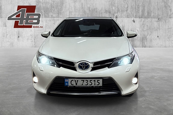 Toyota Auris 2 of 30