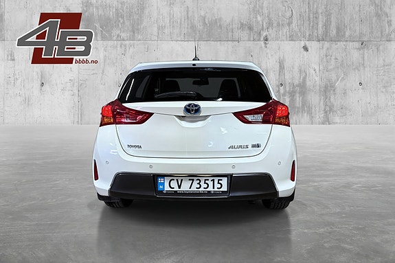 Toyota Auris 6 of 30
