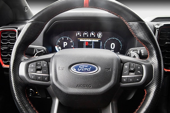 Ford Ranger Raptor 24 of 27