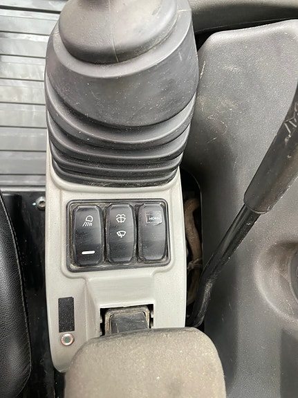 Cat 305.5 E2 11 of 25
