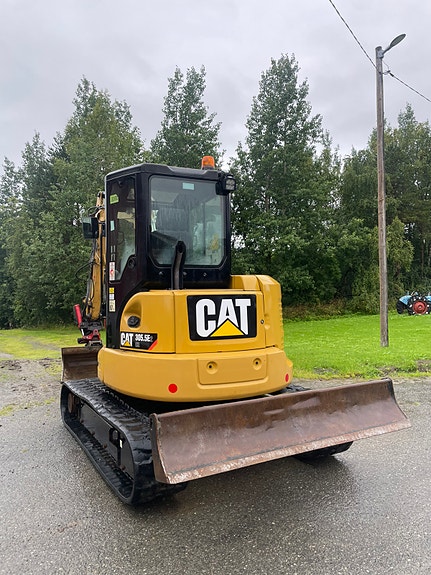 Cat 305.5 E2 4 of 25