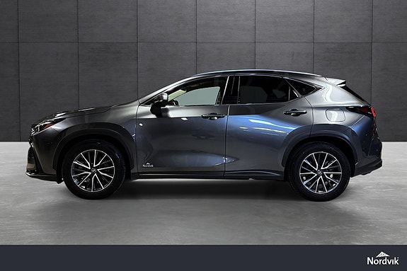 Lexus NX450h 2 of 20